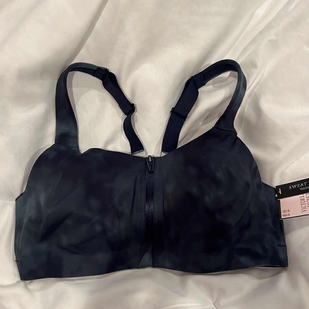 Victoria’s Secret Sport Knockout Front-Close Sport Bra – Size 34D Never Worn